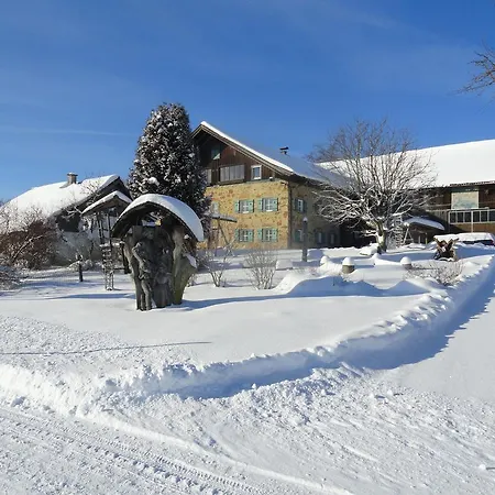 Farm stay Baby- Und Kinderhof Aicherbauer Seeham
